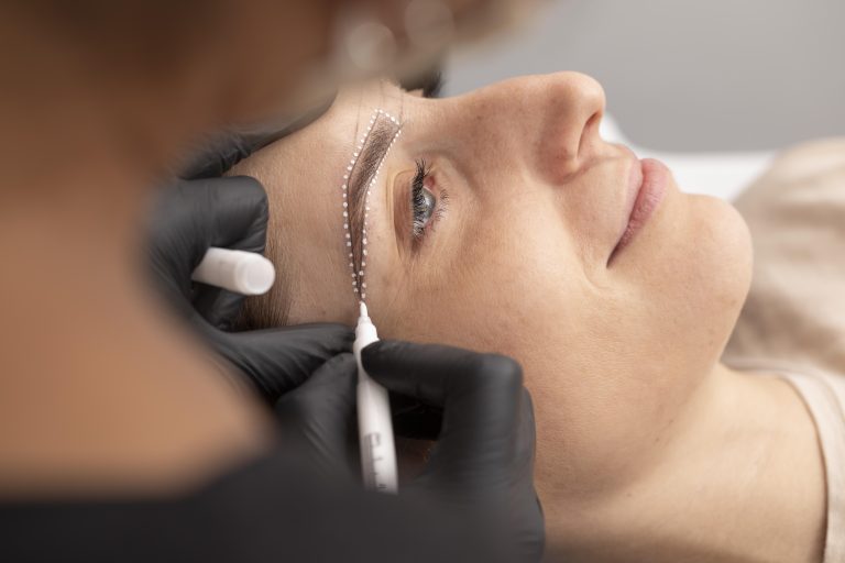 injerto de pelo en cejas